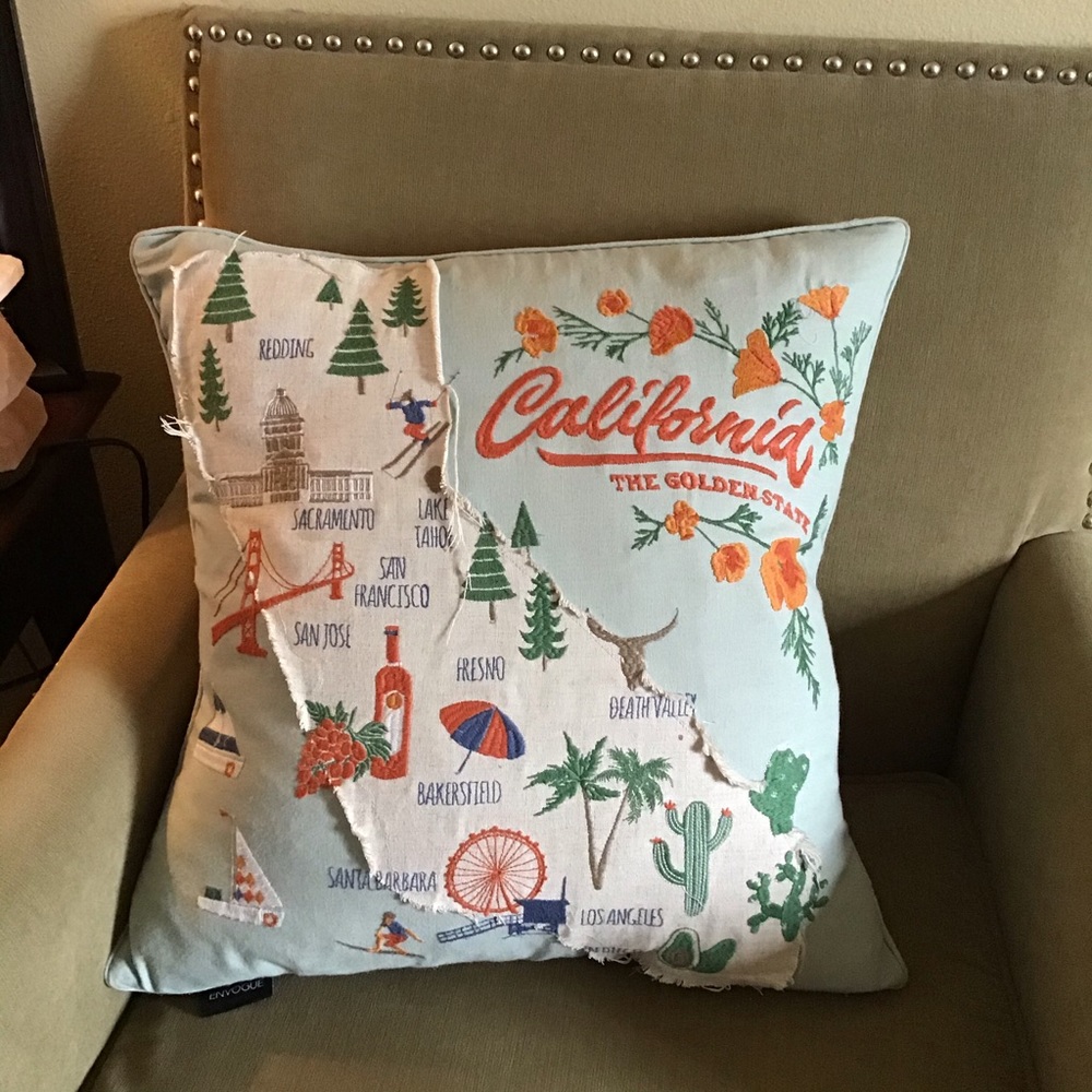 FINAL SALE California The Golden State Decorative Accent Pillow (20”x20”) - Picture 2 of 4